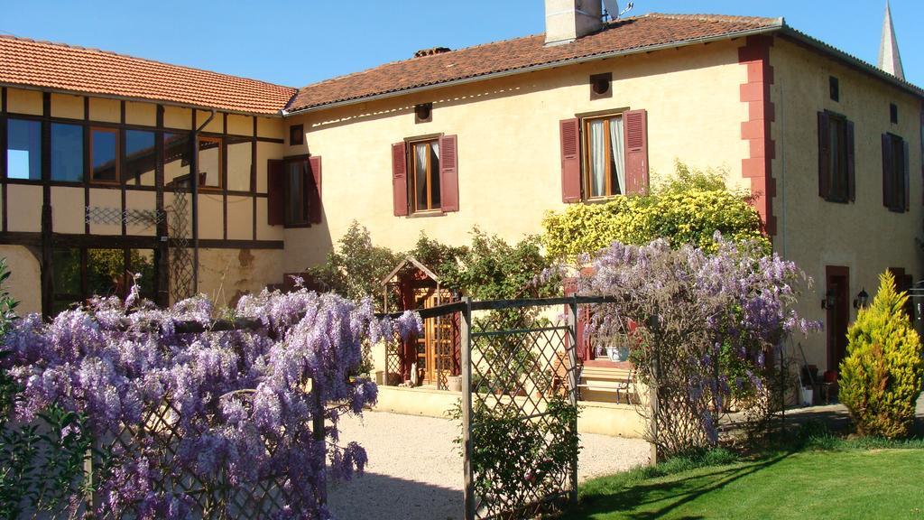 Gite Du Paradis Vieuzos Exterior photo